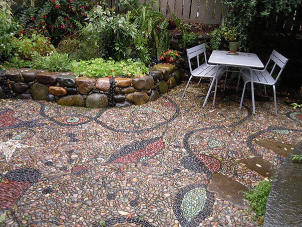 Backyard Landscaping Ideas-15 Magical DIY Pebble Paths That Seem Shaped by The Wind homesthetics (16)