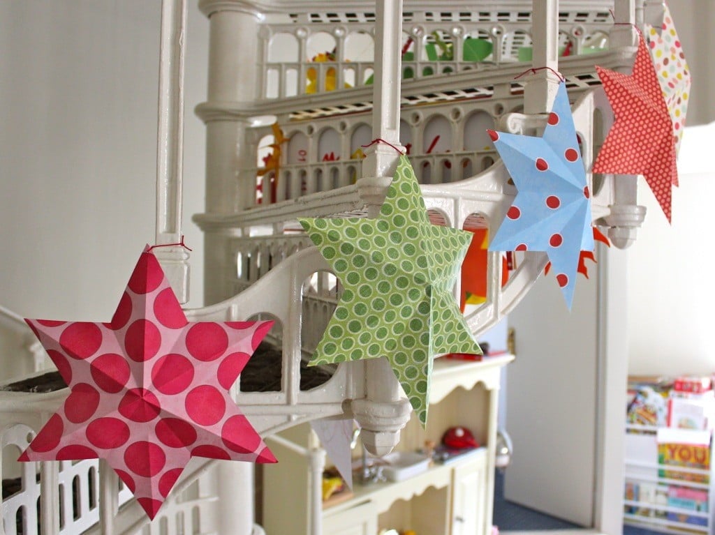 DIY Paper Art Projects - Learn How to Make 3D Paper Stars [Video Tutorial Included] homesthetics (16)