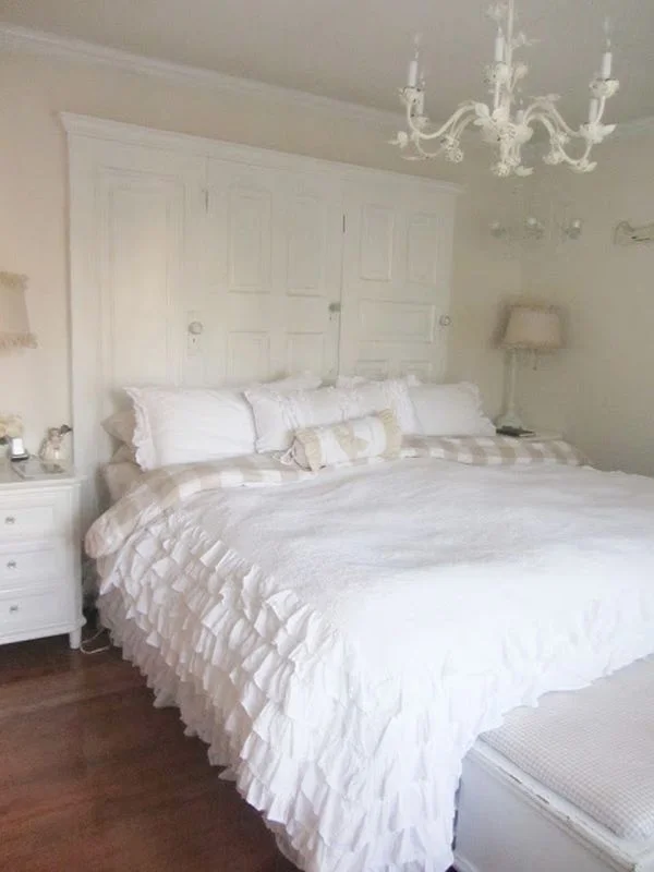 100 Inexpensive and Insanely Smart DIY Headboard Ideas for Your Bedroom Design homesthetics (77)
