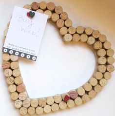 35 Clever and Creative DIY Cork Crafts That Will Enhance Your Decor Beautifully homesthetics decor (19)