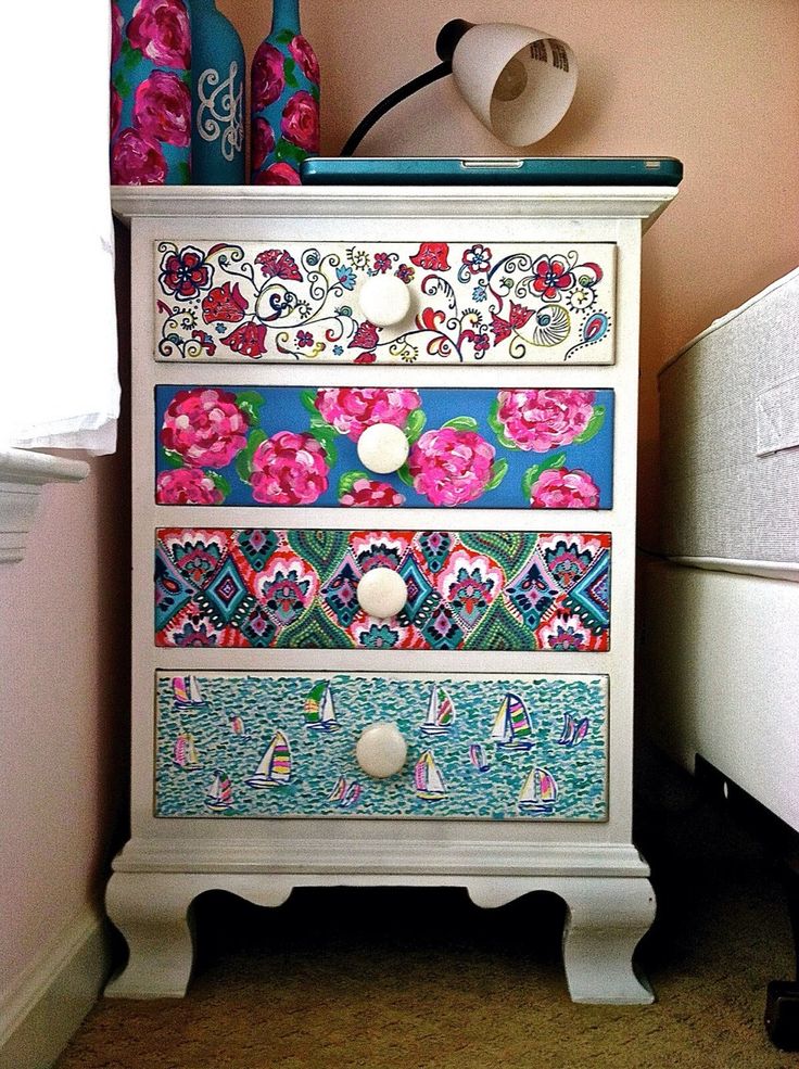 Colorful-Upcycling-Furniture-Projects-homesthetics.net (26)