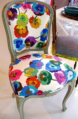 Colorful-Upcycling-Furniture-Projects-homesthetics.net (27)