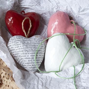 13. HEART ORNAMENTS FROM PAPER MOSS