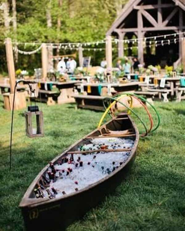20 Simply Charming and Smart Unique Outdoor Wedding Bar Ideas Worth Trying homesthetics decor (26)
