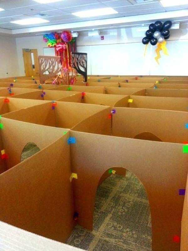 27 Ideas on How to Use Cardboard Boxes for Kids Games and Activities DIY Projects homesthetics diy cardboard projects (10)