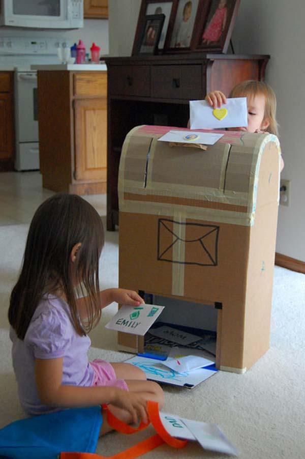 27 Ideas on How to Use Cardboard Boxes for Kids Games and Activities DIY Projects homesthetics diy cardboard projects (18)