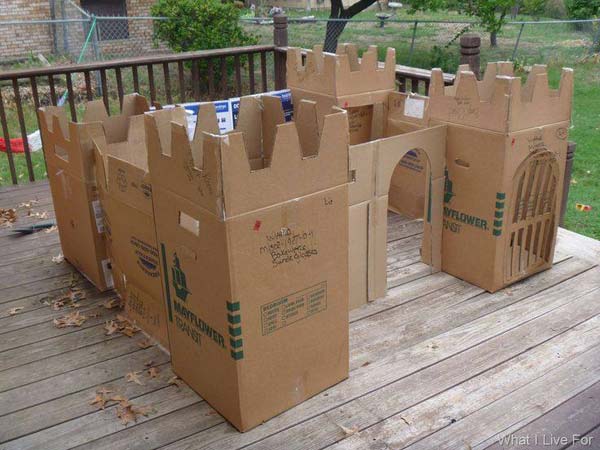 27 Ideas on How to Use Cardboard Boxes for Kids Games and Activities DIY Projects homesthetics diy cardboard projects (21)