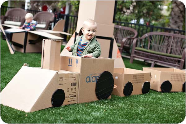 27 Ideas on How to Use Cardboard Boxes for Kids Games and Activities DIY Projects homesthetics diy cardboard projects (28)