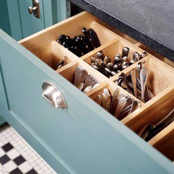 27 Ingenious DIY Cutlery Storage Solution Projects That Will Declutter Your Kitchen homesthetics storage ideas (9)
