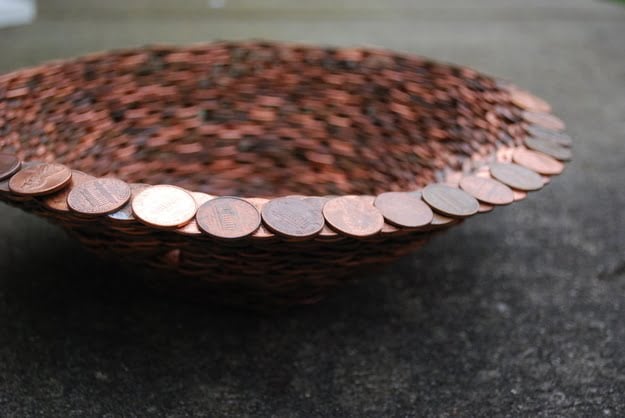 35 Extraordinary Beautiful DIY Penny Projects With a Shinny Copper Vibe homesthetics decor (14)