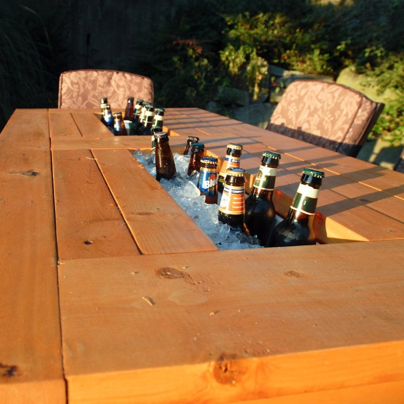 How To Build A DIY Patio Table With Built-in BeerWine Coolers-homesthetics (27)