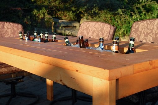 How To Build A DIY Patio Table With Built-in BeerWine Coolers-homesthetics (28)