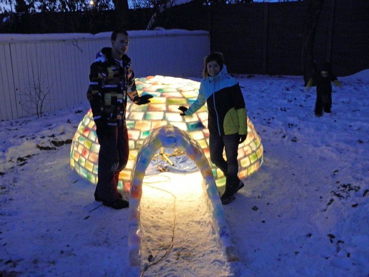 How to Build a Milk Jug Igloo And Sustain The Recycling Movement-homesthetics (2)