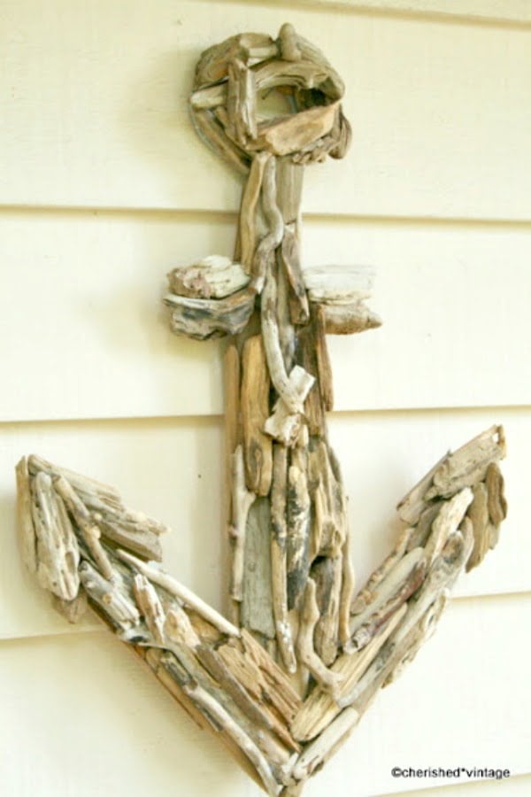15 Beautiful and Sensible Driftwood Crafts For a Shabby Chic Home homesthetics decor ideas (3)