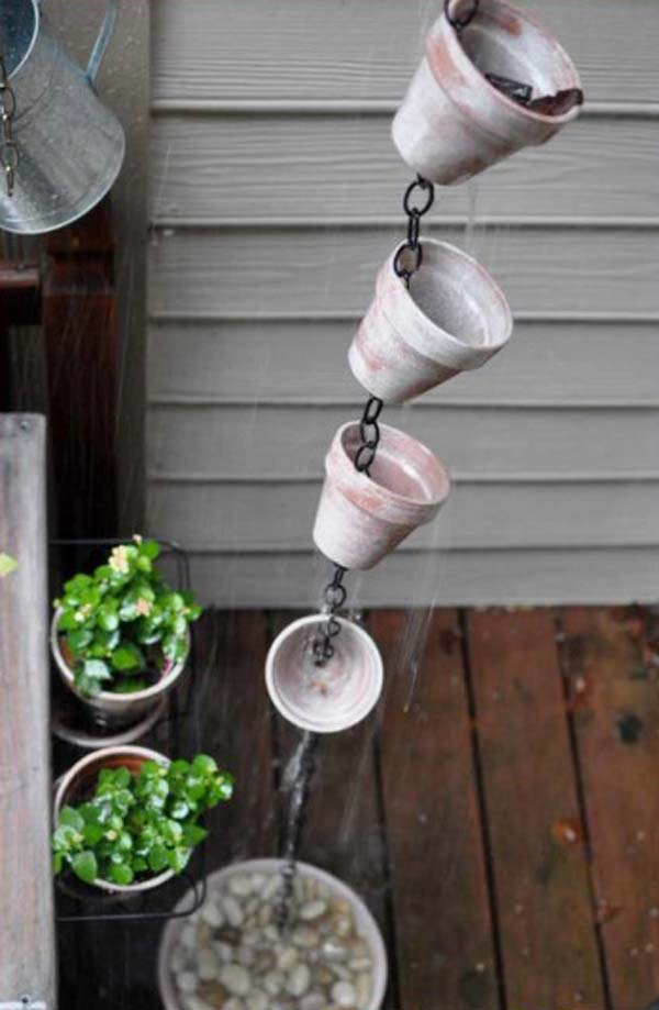 18. Beautiful Rain Chain With Clay Pots