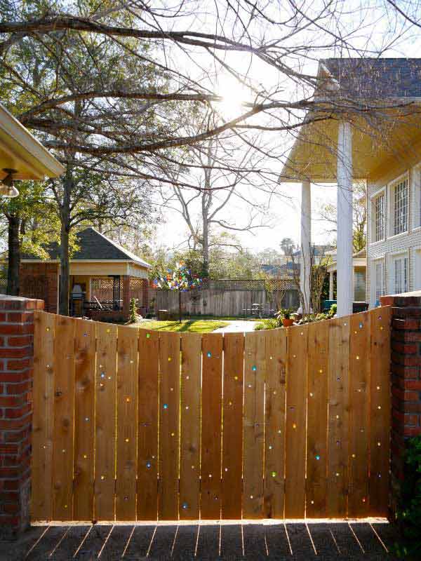 12.WOOD AND MARBLE COMPOSING A FAIRY-TALE LIKE FENCE