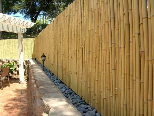 20. SIMPLE AND BEAUTIFUL BAMBOO FENCE