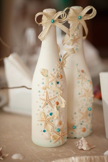 26 Wine Bottle Crafts To Surprise Your Guests Beautifully homeshetics decor (10)