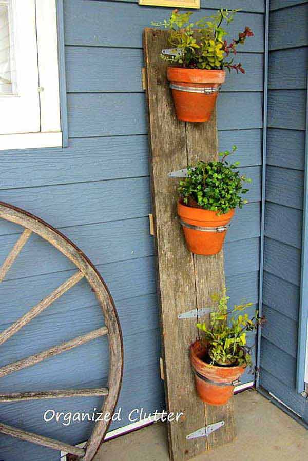 27 Super Cool DIY Reclaimed Wood Projects For Your Backyard Landscape homesthetics decor (22)