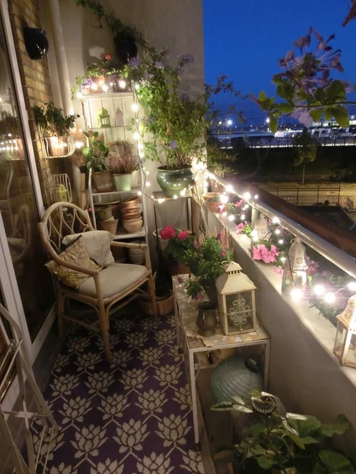 53 Mindblowingly Beautiful Balcony Decorating Ideas to Start Right Away homesthetics.net decor ideas (1)