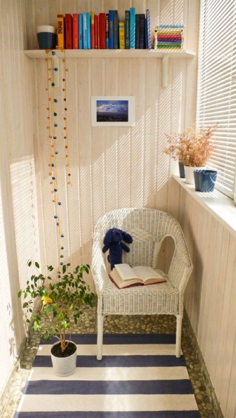 53 Mindblowingly Beautiful Balcony Decorating Ideas to Start Right Away homesthetics.net decor ideas (11)