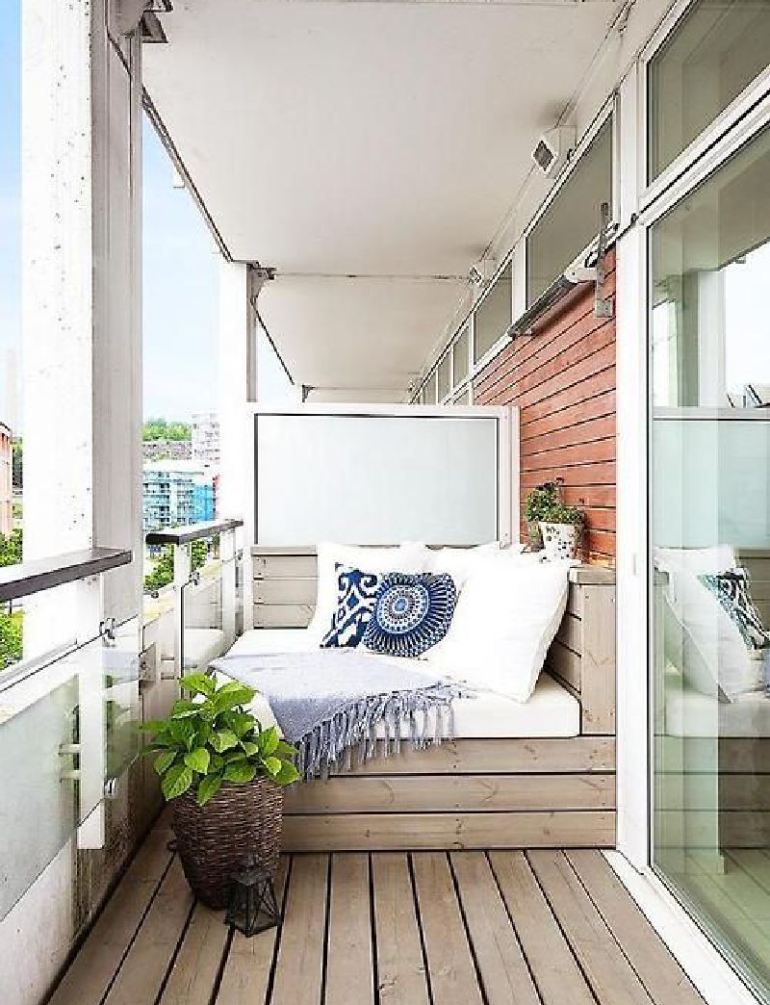 53 Mindblowingly Beautiful Balcony Decorating Ideas to Start Right Away homesthetics.net decor ideas (26)