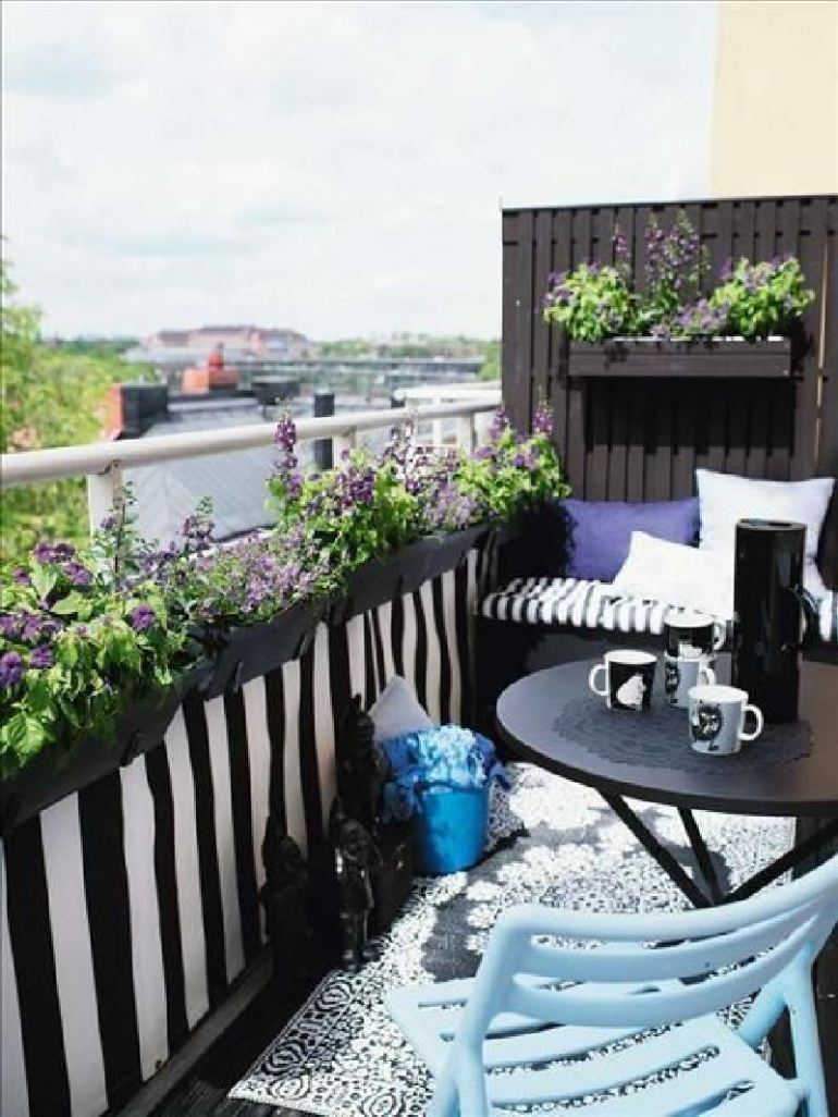 53 Mindblowingly Beautiful Balcony Decorating Ideas to Start Right Away homesthetics.net decor ideas (27)
