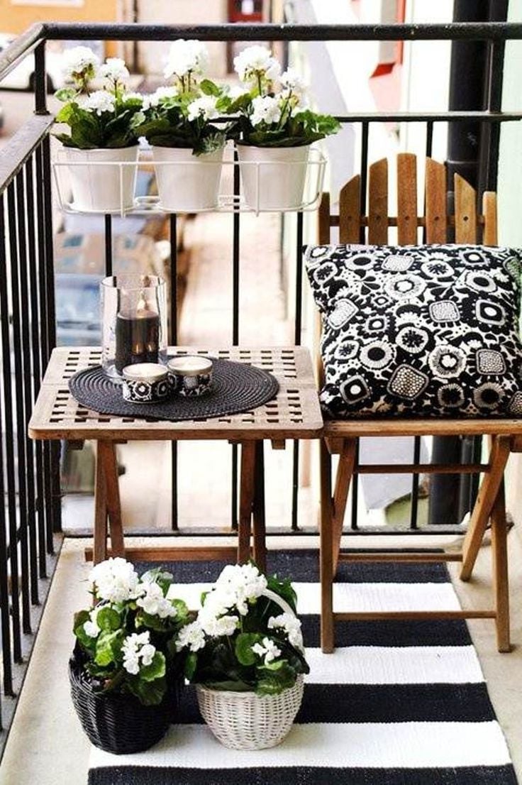 53 Mindblowingly Beautiful Balcony Decorating Ideas to Start Right Away homesthetics.net decor ideas (3)