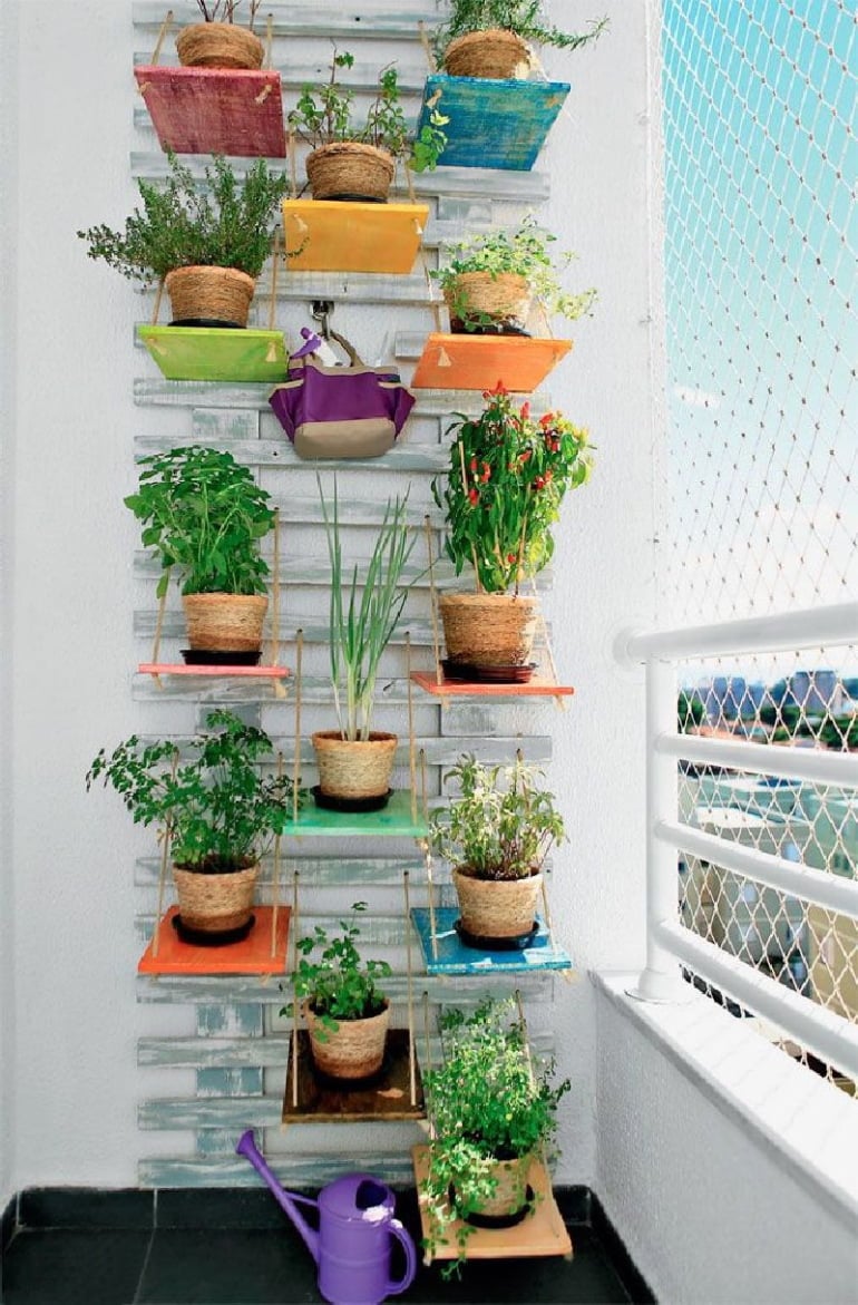 53 Mindblowingly Beautiful Balcony Decorating Ideas to Start Right Away homesthetics.net decor ideas (42)