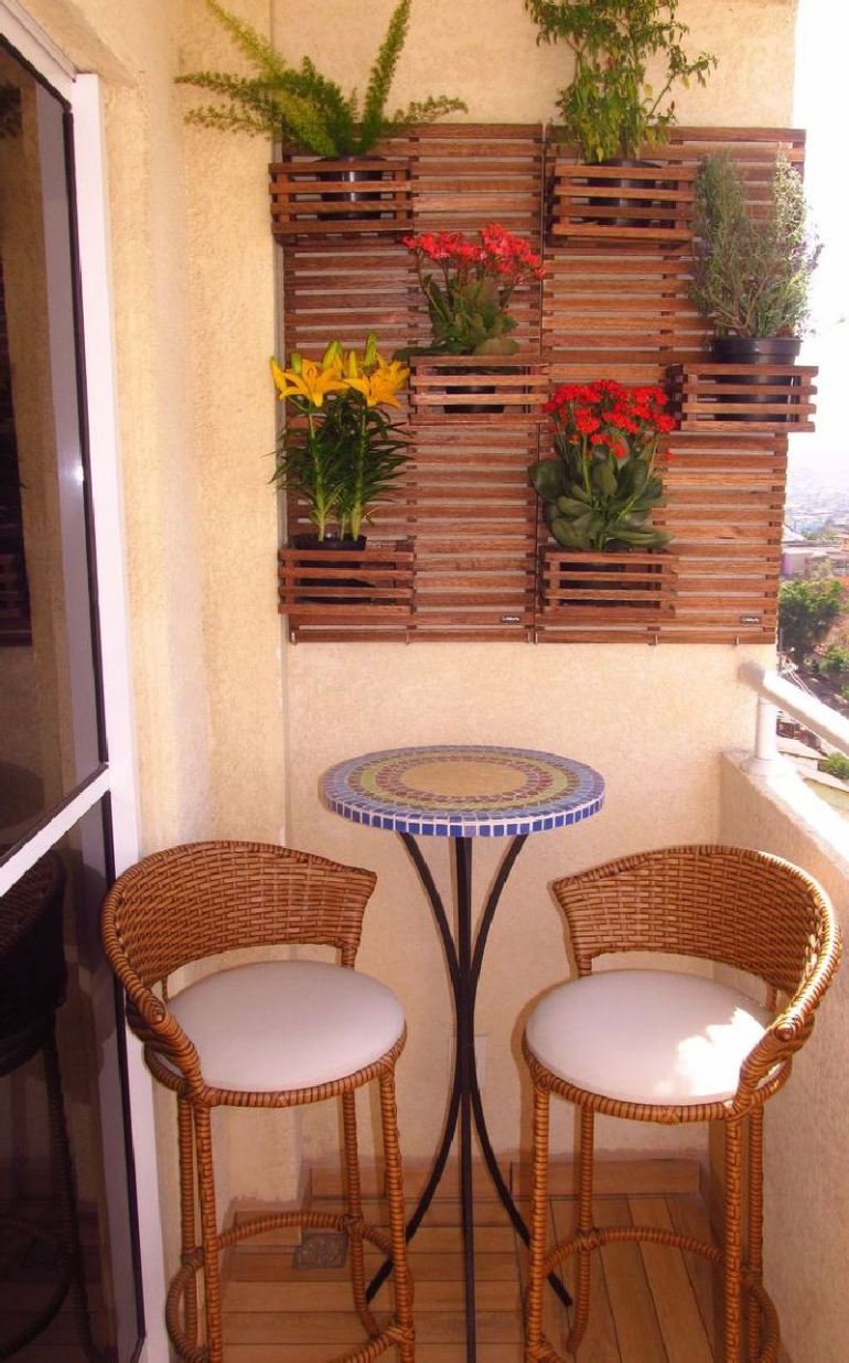 53 Mindblowingly Beautiful Balcony Decorating Ideas to Start Right Away homesthetics.net decor ideas (50)