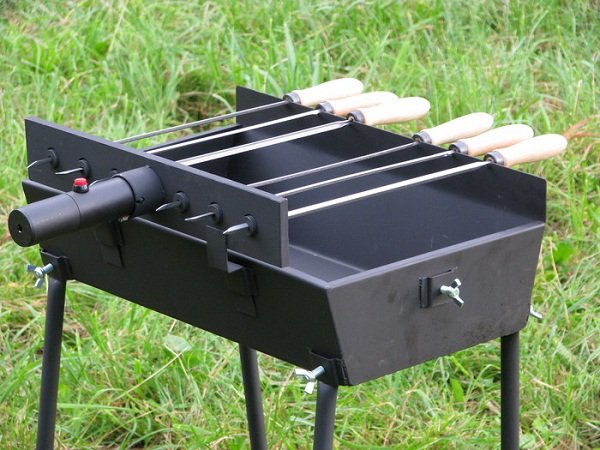 Extraordinary Authenticity in 41 Barbecue and Grill Design Ideas For Your Parties homesthetics grill barbecue design ideas (29)