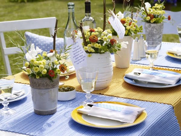 12 Mesmerizing Beautiful and Fresh Summer Table Decoration Ideas homesthetics decor (2)