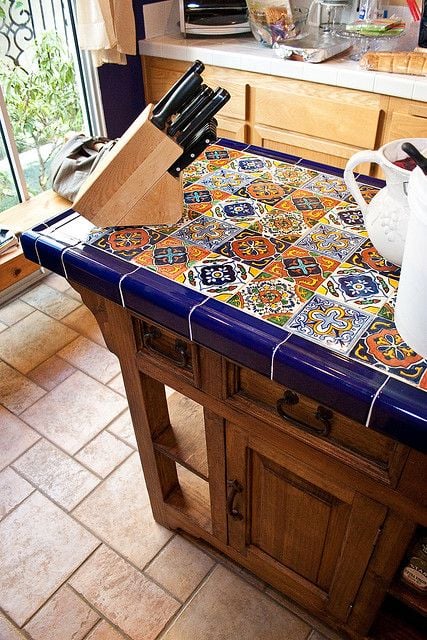 17 Colorful Kitchen Designs That Would Cheer Up Any Home-homesthetics.net (4)