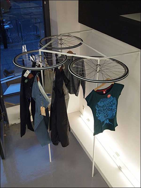 21 Awesomely Creative DIY Crafts Re-purposing Bike Rims homesthetics upcycling projects (19)