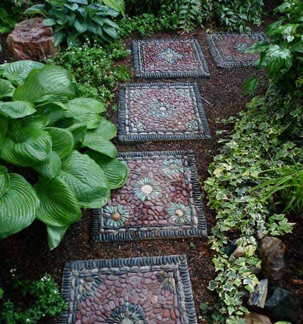 23 Mesmerizing DIY Stepping Stones to Realize for Your Backyard homesthetics decor (1)
