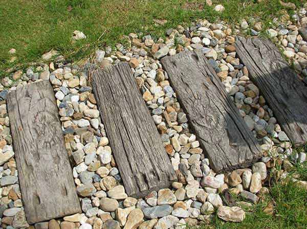 23 Mesmerizing DIY Stepping Stones to Realize for Your Backyard homesthetics decor (13)