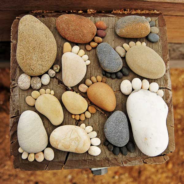 23 Mesmerizing DIY Stepping Stones to Realize for Your Backyard homesthetics decor (6)