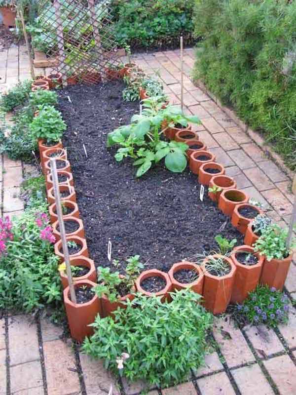 27+ DIY Garden Bed Edging Ideas Ready to Emphasize Your Greenery homesthetics backyard landscaping (7)