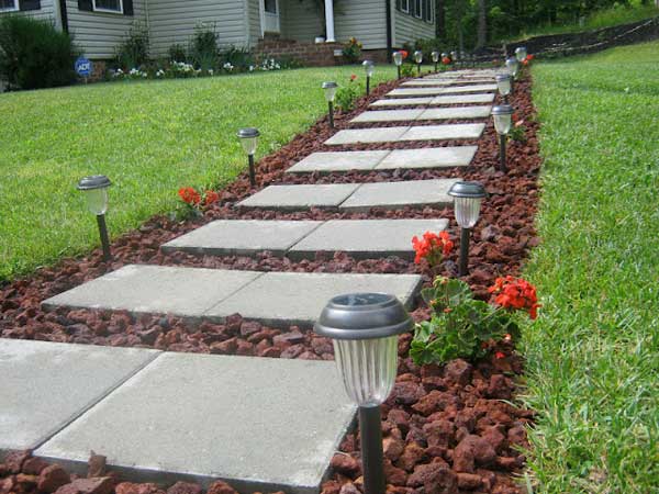 41 Ingenious and Beautiful DIY Garden Path Ideas To Realize in Your Backyard homesthetics backyard landscaping (29)