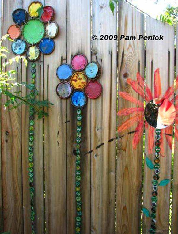 Get Creative With These 23 Fence Decorating Ideas and Transform Your Backyard homesthetics design (12)