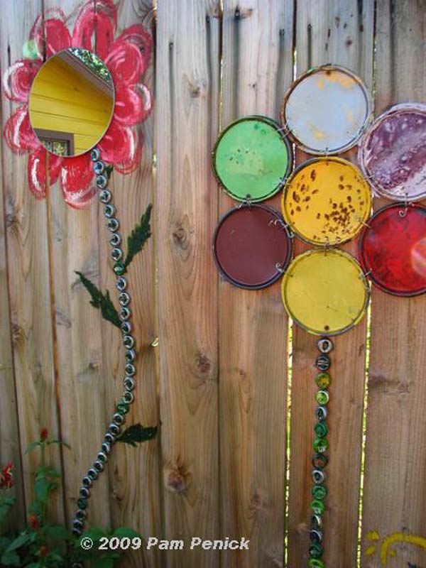 Get Creative With These 23 Fence Decorating Ideas and Transform Your Backyard homesthetics design (13)
