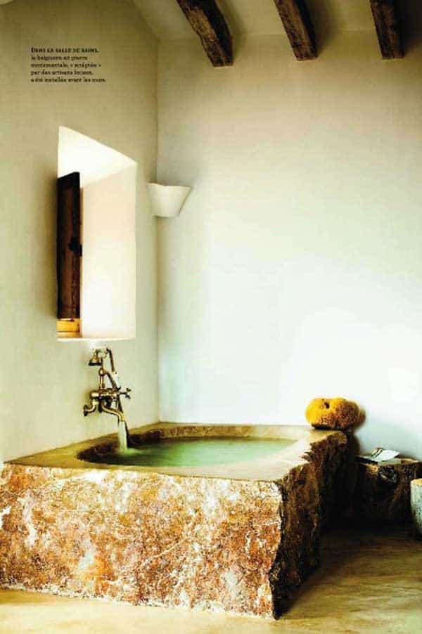 22 Natural Stone Bathtubs Emphasizing Their Spatialities homesthetics cool bathrooms (5)