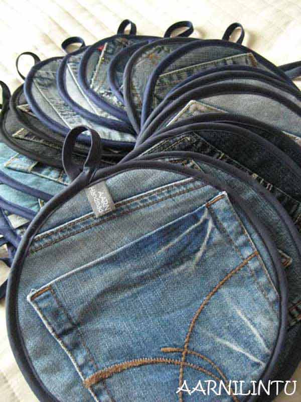 25 Unusual Cool Ways to Upcycle Old Denim Into DIY Projects homesthetics decor (12)