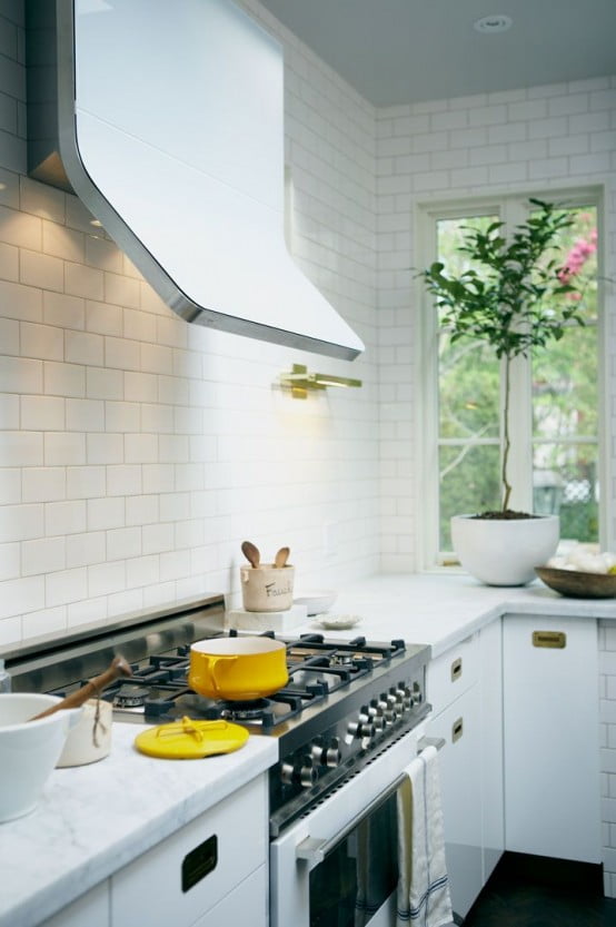 Elegant Vent Hoods Designs Perfect For Any Kitchen-homesthetics (5)