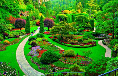 20 Of The Most Beautiful Nature Made And Man Made Flower Gardens In The World (6)