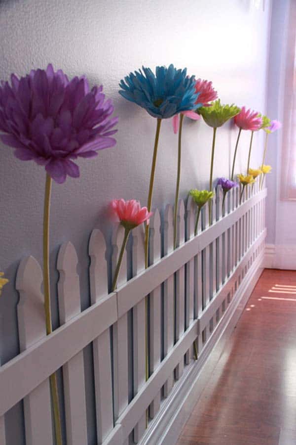 #1 USE OLD WOODEN PALLET BOARDS TO MAKE A BEAUTIFUL FAIRY TALE FENCE