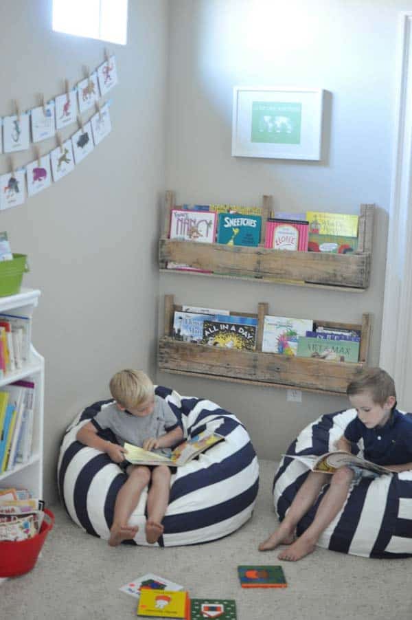 #9 USE WOODEN PALLETS TO SHELTER A SMALL KID LIBRARY