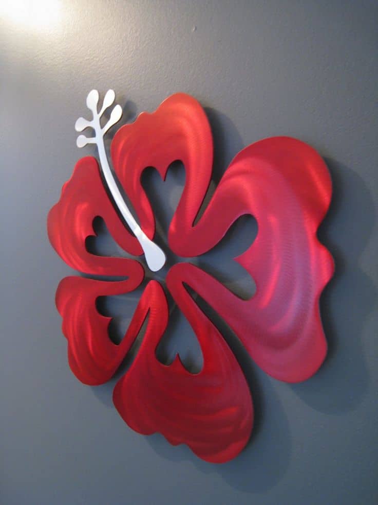 #34 HUGE 3D WALL FLOWER FOR A BLANK WALL WHICH WILL BLEND WELL WITH THE BACKGROUND COLOR