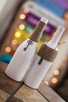 Enjoy Fall With Creative Simple Wine Bottle Crafts-homesthetics (19)