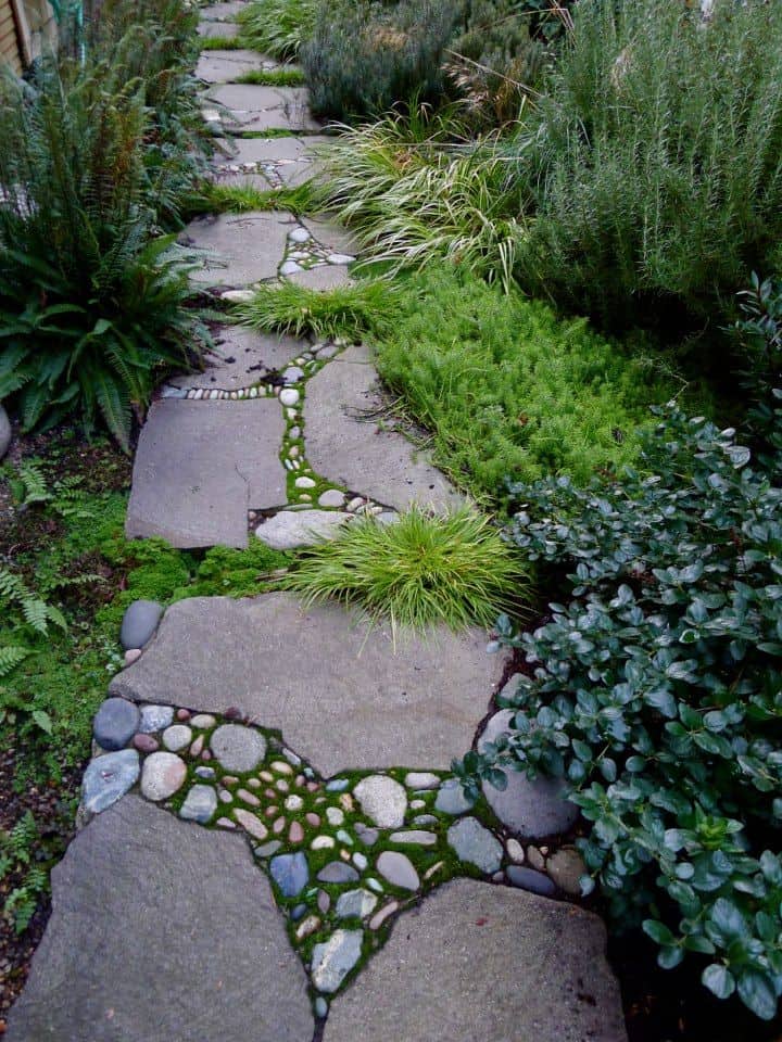 30 Garden Pathway Pebble Mosaic Ideas For Your Home Surroundings (25)